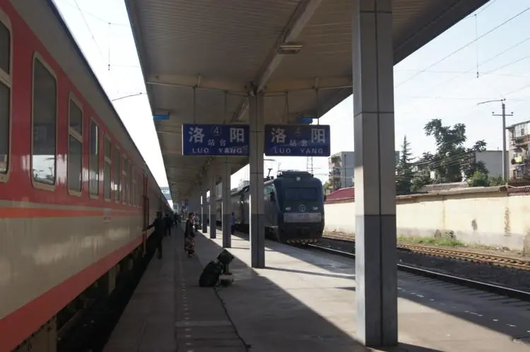 義烏市到洛陽物流專線-物流專線天天發(fā)車「不隨意加價(jià)」 義烏市到洛陽物流專線-物流專線天天發(fā)車「不隨意加價(jià)」