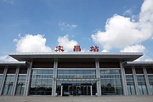 義烏市到文昌物流專線-食品飲料運(yùn)輸專線「機(jī)動性高」 義烏市到文昌物流專線-食品飲料運(yùn)輸專線「機(jī)動性高」